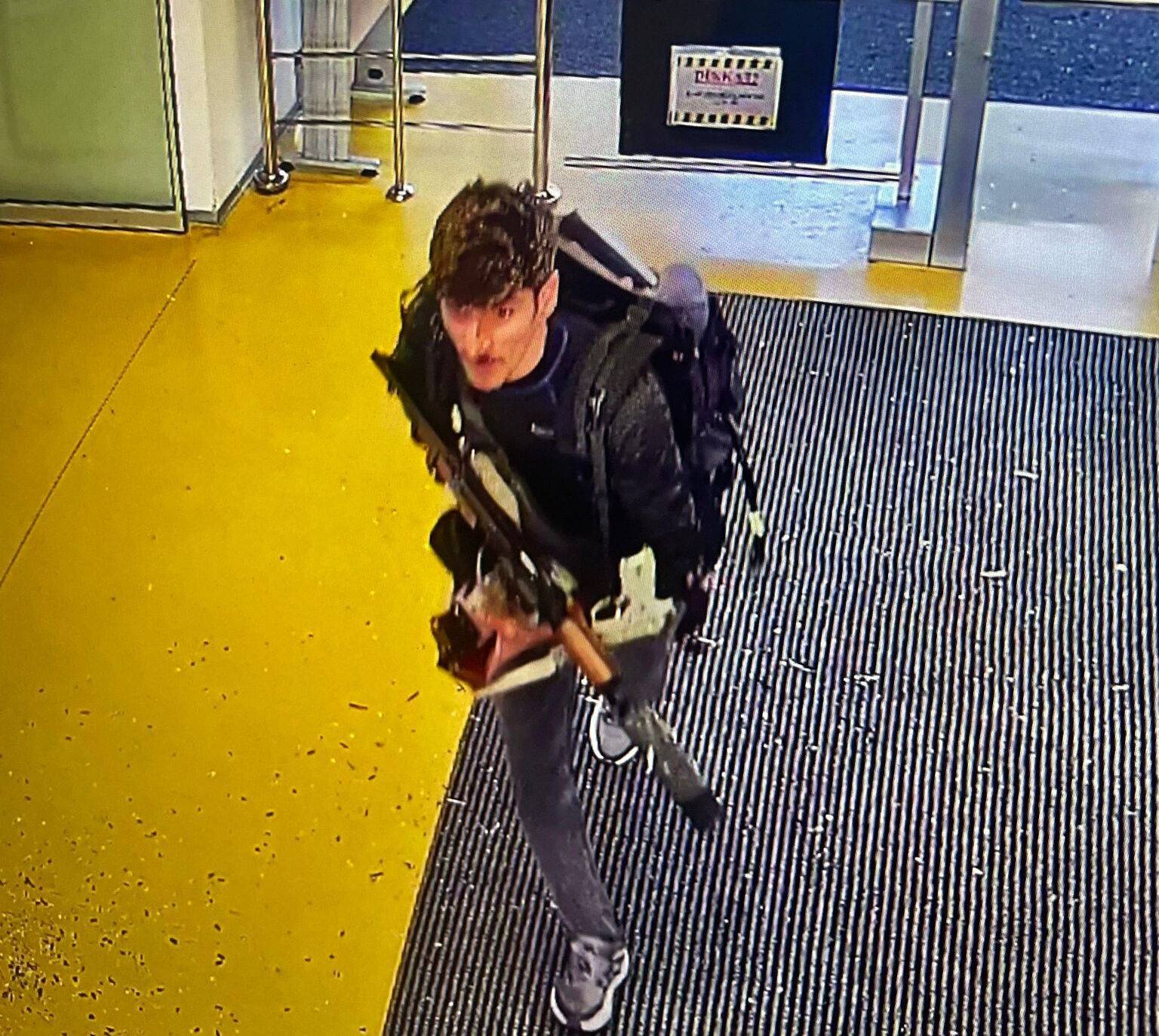  Единият от терористите 